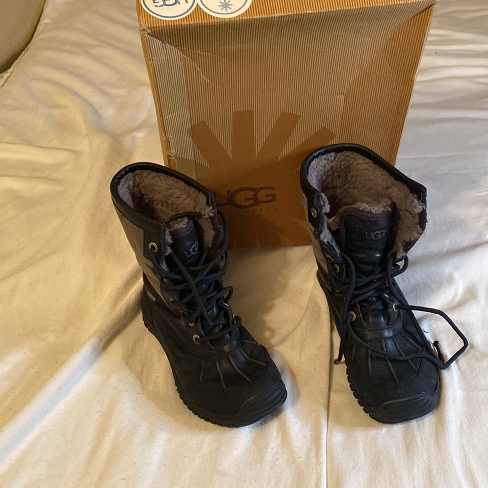 Boots - Picture 2 of 7